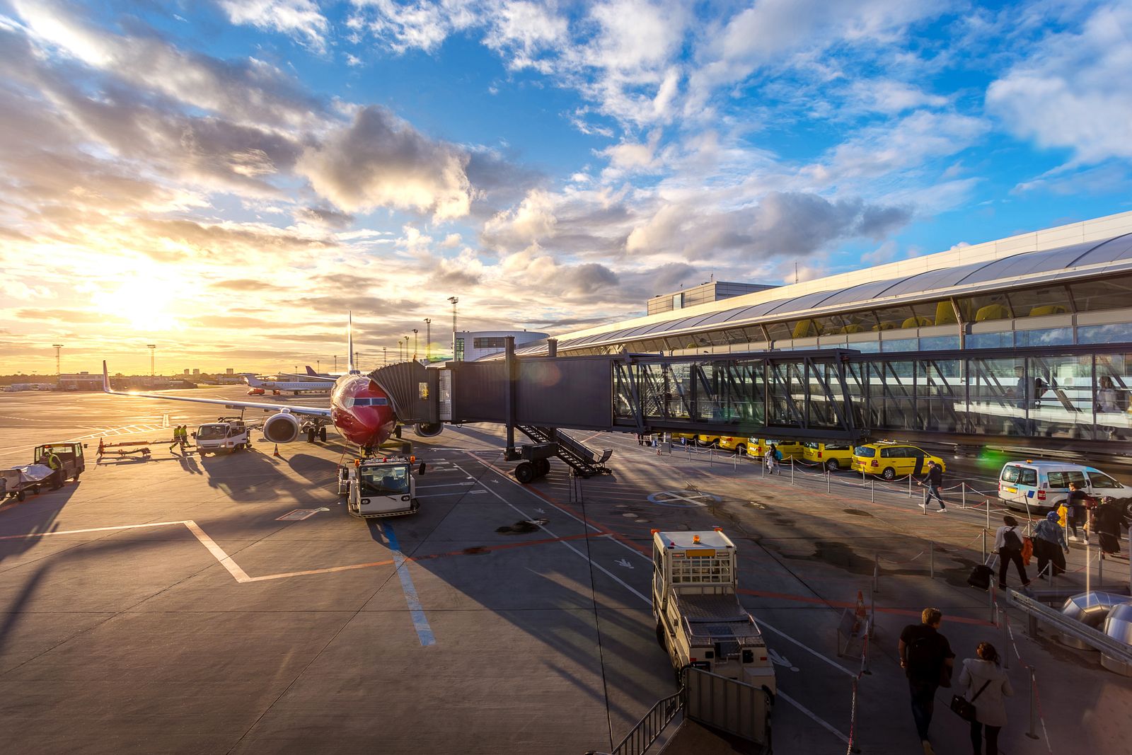 Courier Garage air freight services